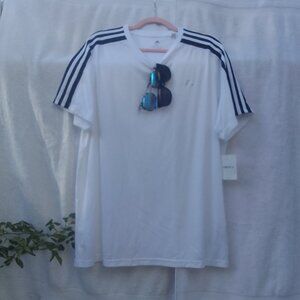 Bundle matching sunglasses & Adidas luxury T-shirt brand new